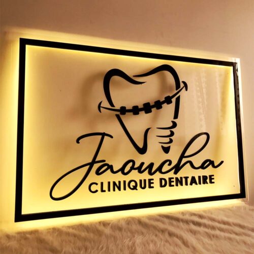 Logo acrylique personnalisé Clear sign with backlit 3D lettering - sign in Morocco – Gifts et Decor Maroc