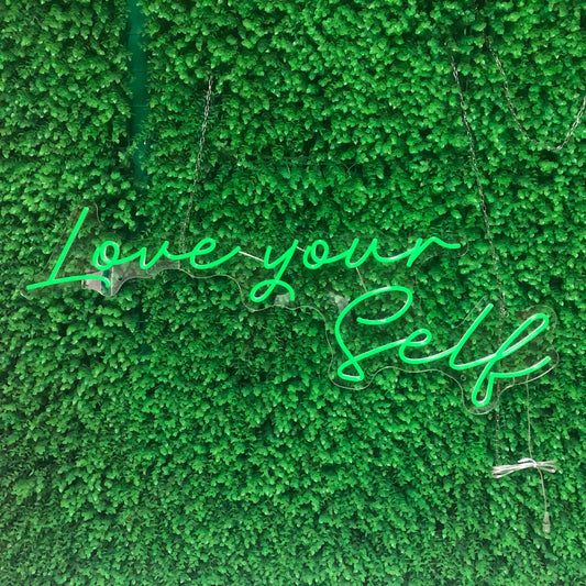 Love-Yourself-Enseigne-Neon-LED-au-Maroc-OPLADESIGN_3.jpg Enseigne Néon LED Love Yourself - LED Neon Sign in Morocco – Gift et Decor Maroc